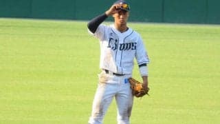 西武高卒3年目・綱島の好調の秘訣は素足ティー　「下半身全体を使っている証拠」