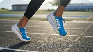 ホカオネオネからエリートランナー向け新シューズ「ROCKET X」登場