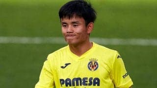 久保建英、187cmDFと凸凹コンビ結成　“鬼ごっこ”に海外笑撃「可愛い」「親子みたい」