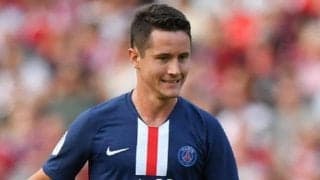 PSGのエレーラがゴルフに挑戦！果敢にスイングするも飛んでいったのはボールではなく…