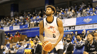 地区首位対決は富山グラウジーズが先勝、ソロモンが21得点25リバウンドの大活躍