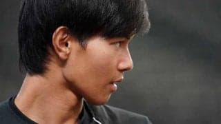 「前腕ムキムキすぎ」　ロッテ藤原のイケメン全開“微笑ショット”にファン悩殺