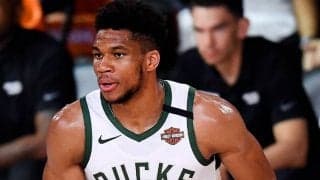 残留か移籍か…NBAの情報通たちはヤニス・アデトクンボの未来をどう予想している？