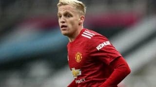 「ユナイテッド移籍は間違いだった」出番の少なさに苦しむファン・デ・ベークを同胞レジェンドが嘆く