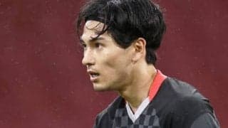 南野拓実、レギュラー奪取の近道はフィルミーノとの「共存」にあり