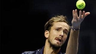  「厳しい戦い」とメドヴェデフ 