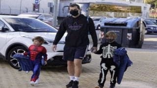 カシージャス、スケルトン＆スパイダーマンと学校へ