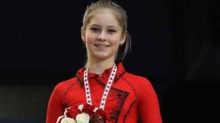 リプニツカヤにそっくり？　4か月愛娘との“幸せ2S”が注目拡大「魅了されるわ」