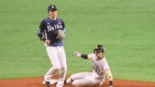 「100盗塁も夢でない」「時代変えるかも」鷹・周東の“爆速”盗塁集に期待の声
