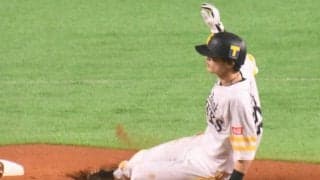鷹・周東、日本新の12試合連続盗塁！　「世界の盗塁王」福本豊氏の記録を46年ぶりに更新