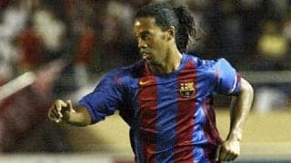 後ろから走り込んだロナウジーニョがズドン！バルセロナ時代の鮮やかなボレーシュート【インクレディブル・ゴールズ】