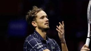 「キリオスに変装してた？」　メドベージェフの“アンダーサーブ未遂”に海外反響