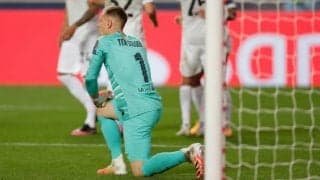 テア・シュテーゲンはアトレティコ戦で復帰か、クーマン「トレーニングが必要」