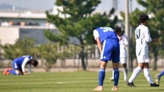 　【サッカー部男子】　伏兵桃学大に３失点しリーグ戦初黒星