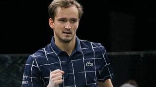  メドヴェデフ 逆転勝利で8強 