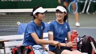 ダブルスで粘りを見せたBチーム、Cチームは全勝！（早慶交流試合/女子）