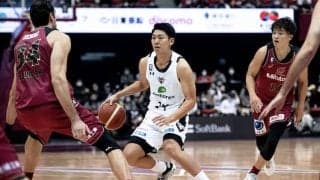 琉球が川崎に快勝し怒涛の9連勝…ジャック・クーリーが21得点14リバウンドのダブルダブル