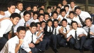 元ロッテ右腕が一生忘れないドラフト指名　教室の扉を開けた先に待っていたサプライズ