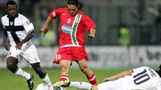 スカッとゴール！ サッカー界にもカミソリシュート！カモラネージの目が覚めるような一撃