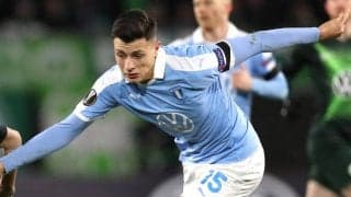 チェルシー関心のアフメドジッチ、父ミアサドは「代理人に移籍を邪魔された」と主張！ 息子アネルは父を非難