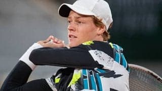  19歳シナー 快勝で初戦突破 
