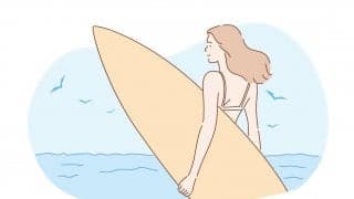 サーフィンは窮屈な世の中の価値観から解放されて自由な動物になる│連載「甘糟りり子のカサノバ日記」#54