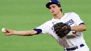 【MLB】ド軍内野手の顔を水着にプリント…婚約者女性が身にまとった愛あふれる衝撃デザイン