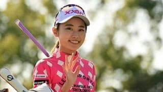 19歳安田祐香、キャディーの姉と並んだ“似すぎ2ショット”に反響「見分けつかない」