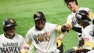 ソフトバンク、4年連続日本Sへ王手！　甲斐の決勝打でロッテに逆転勝ち