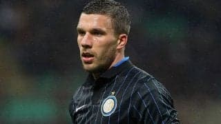 ポドルスキが体を張ったポストプレーで、シャキリのゴールをお膳立て【ベスト・アシスト】