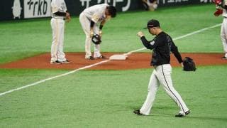 鷹ベンチはロッテ美馬の交代を「願っていた？」　前コーチが分析する勝負を分けた継投