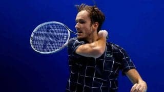 メドベージェフがアンダーサーブ！不安定な立ち上がりもズべレフに連勝