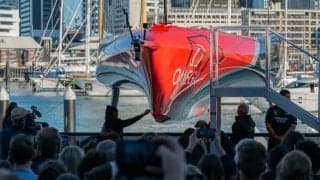 エミレーツ・チームニュージーランド最新艇を発表