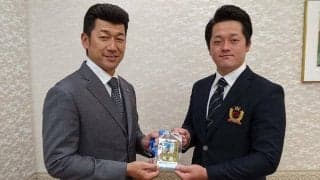 DeNAドラ2中大・牧、ロペスの背番2に「プレッシャー」　三浦新監督もサプライズ同席