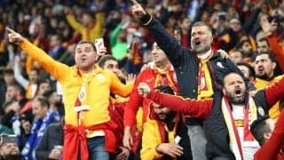 乱心？八百長？古巣対決で驚愕の行動に出たFWに疑惑の目「あからさま過ぎる」