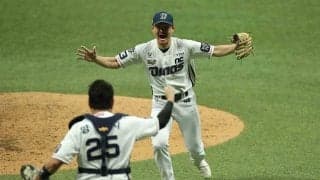 韓国プロ野球Vで贈られた“巨大剣トロフィー”に米絶賛「KBOは最高」「MLBも採用だ」