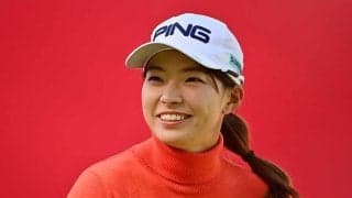 渋野日向子が渾身ギャグ!?　ラウンド中に撮られた1枚に笑撃「しぶこがアイーン」