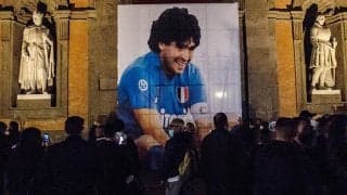 イブラヒモビッチも哀悼 「背番号10で誰が思い浮ぶ？ マラドーナだ」