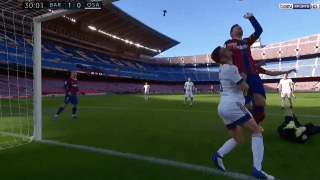 メッシ、亡きマラドーナ彷彿の“神の手”ゴール!? 奇跡のシーンが話題に