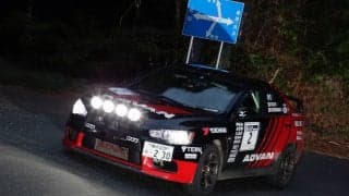 全日本ラリー唐津：変則日程の最終ラウンド、初日トップは奴田原文雄