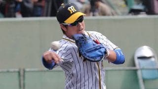 阪神、梅野が城島氏背負った「2」に変更…各球団発表、1日の背番号は？