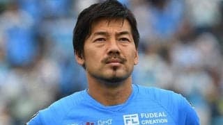 カズ＆中村俊輔と　松井大輔の豪華な惜別ショットに反響「感無量」「凄い写真です」