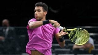 20歳のテニス選手が勝利のたびに父の祖国に貢献