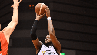 横浜ビー・コルセアーズが連敗をストップ、敵地で三遠ネオフェニックスを退ける