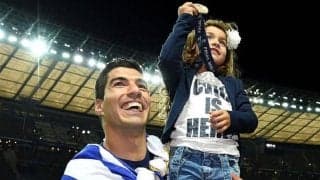 “悪童”スアレスが見せた父の顔にホッコリ…！コロナ隔離明けに娘と再会する姿が可愛すぎると話題に