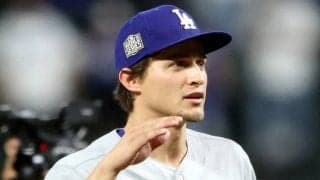 【MLB】「なんて美しい…」美人妻はシースルードレス　ド軍イケメン内野手の結婚にファン祝福