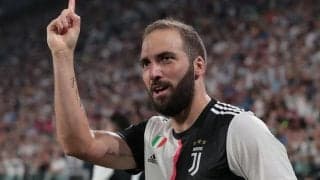 11人中9人が絡んだユベントスの華麗なパス回しから、古巣対決のイグアインがフィニッシュ！【チーム・ゴールズ】