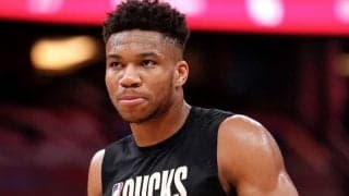 バックスとの超巨額な延長契約の期限が迫るアデトクンボ「そこにフォーカスしてない」