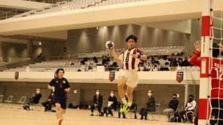 圧巻のプレーを見せ、伝統の一戦を白星で締めくくる