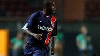 スカッとゴール！ Jリーグでも活躍したレイナウドのアプローチショットのような柔らかいロングシュート